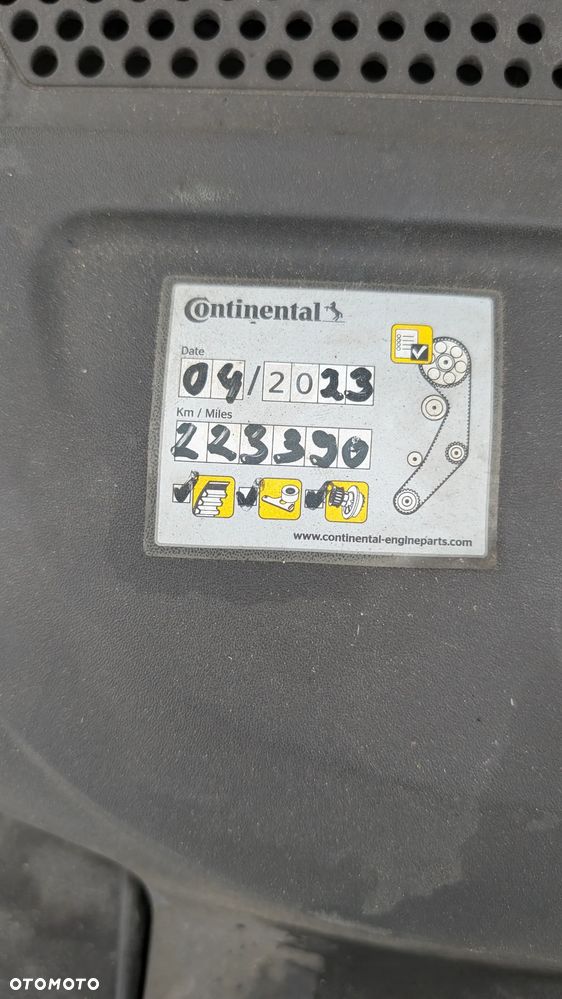 Audi A4 Avant 2.0 TDI S tronic design - 19