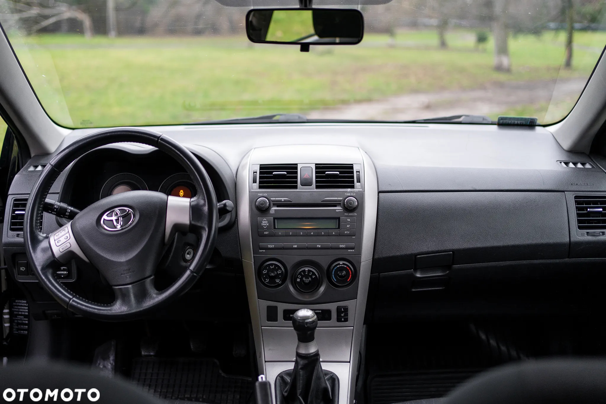 Toyota Corolla 1.4 VVT-i Luna - 3
