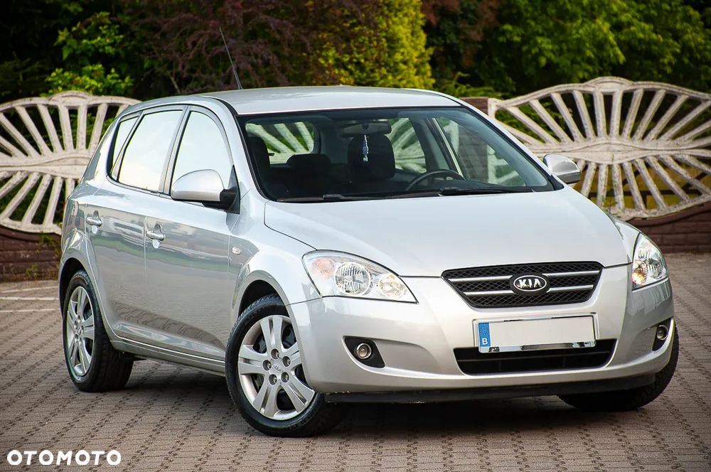 Kia Ceed 1.4 Comfort + - 4