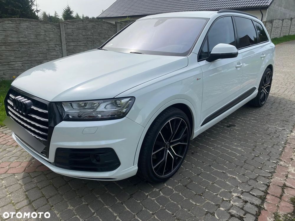 Audi Q7 - 1