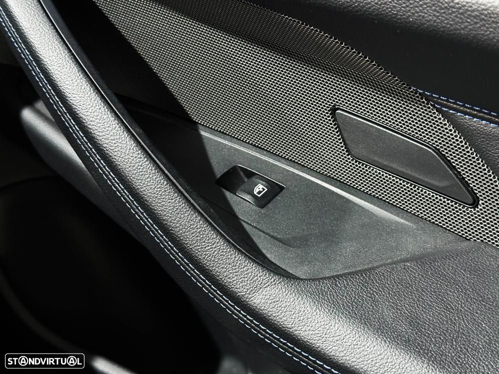 BMW 420 Gran Coupé i Pack Desportivo M Auto - 33