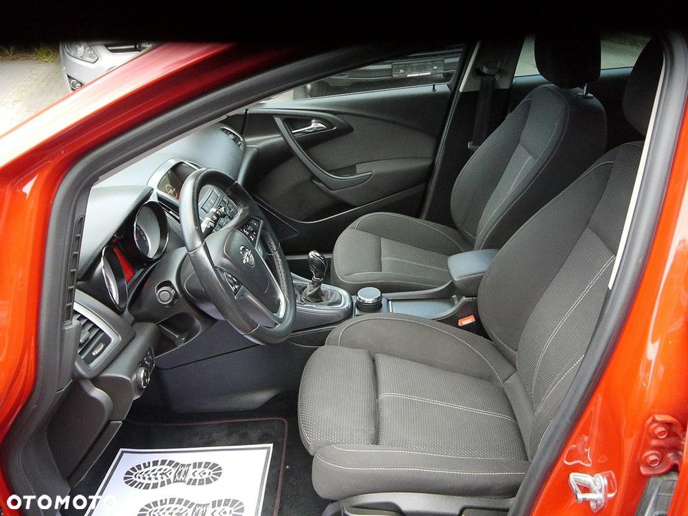Opel Astra 1.6 CDTI Dynamic S&S - 24
