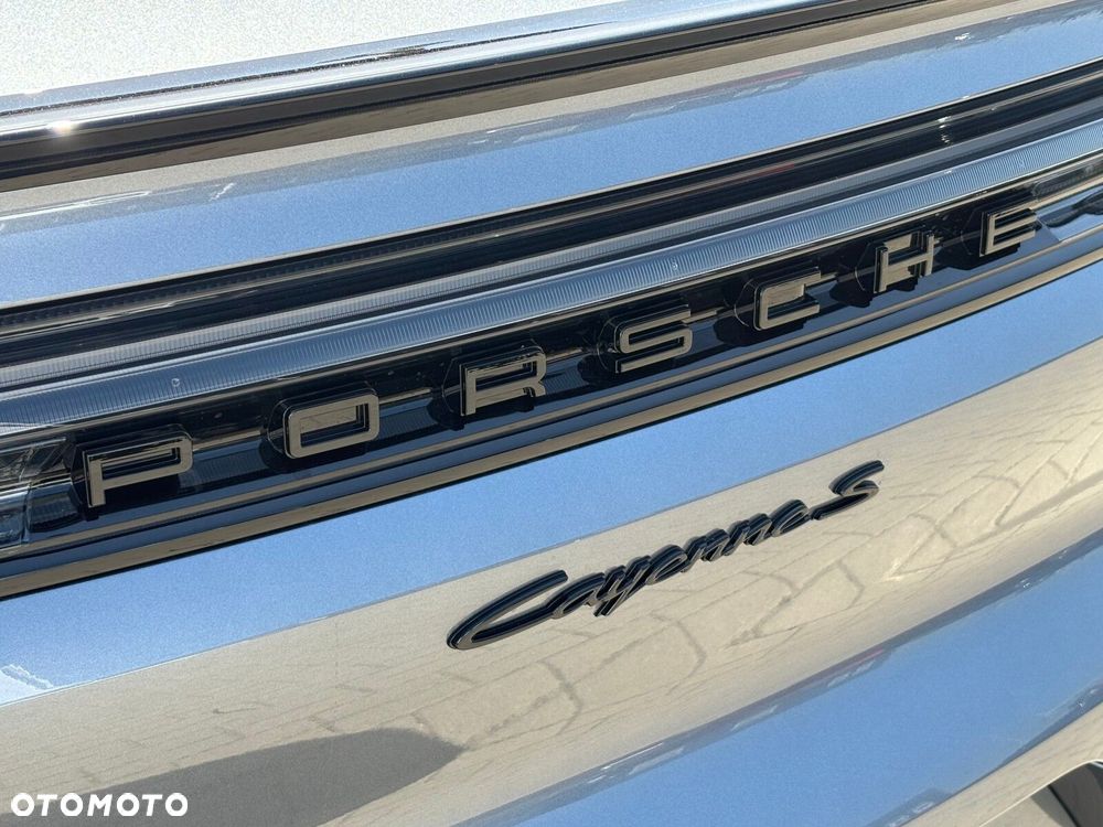 Porsche Cayenne - 18