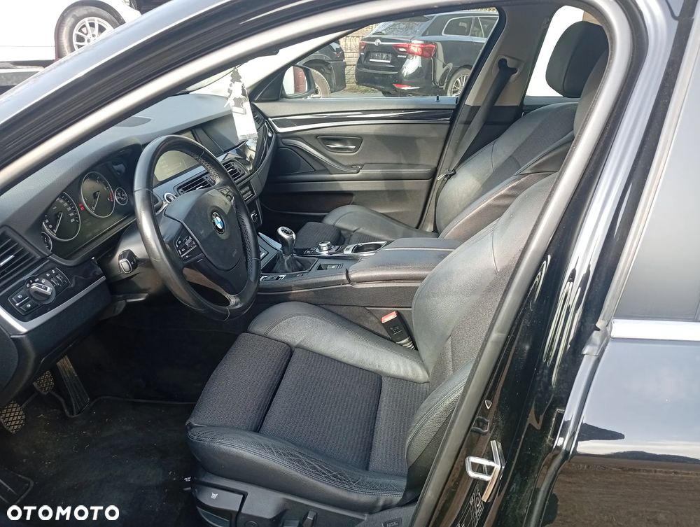 BMW Seria 5 520d Blue Performance - 8