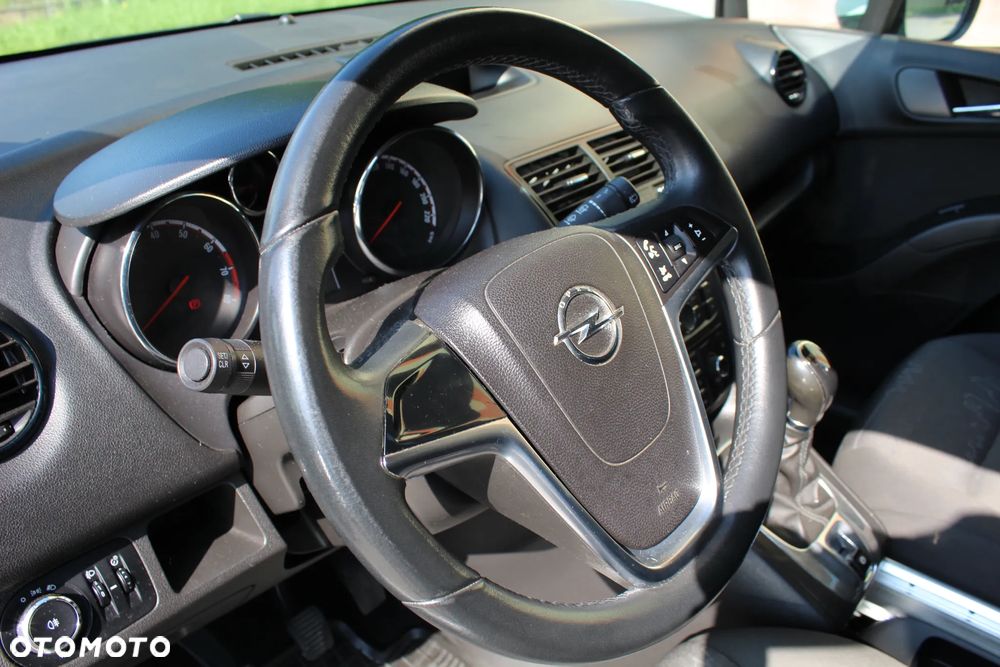 Opel Meriva - 14