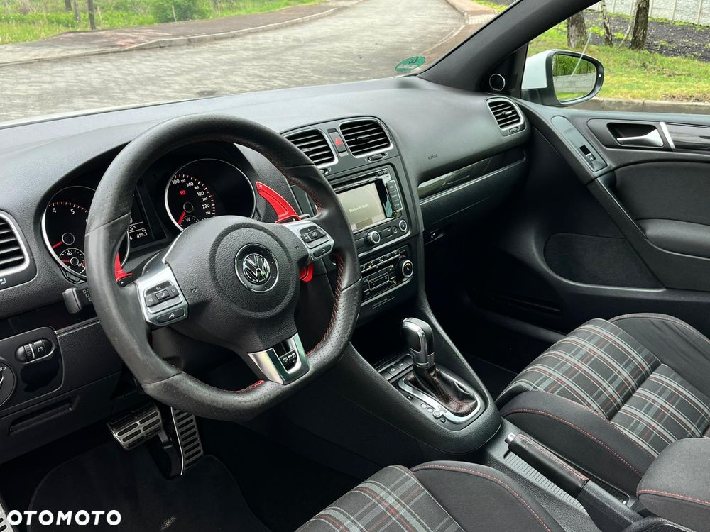 Volkswagen Golf 2.0 GTI DSG - 18