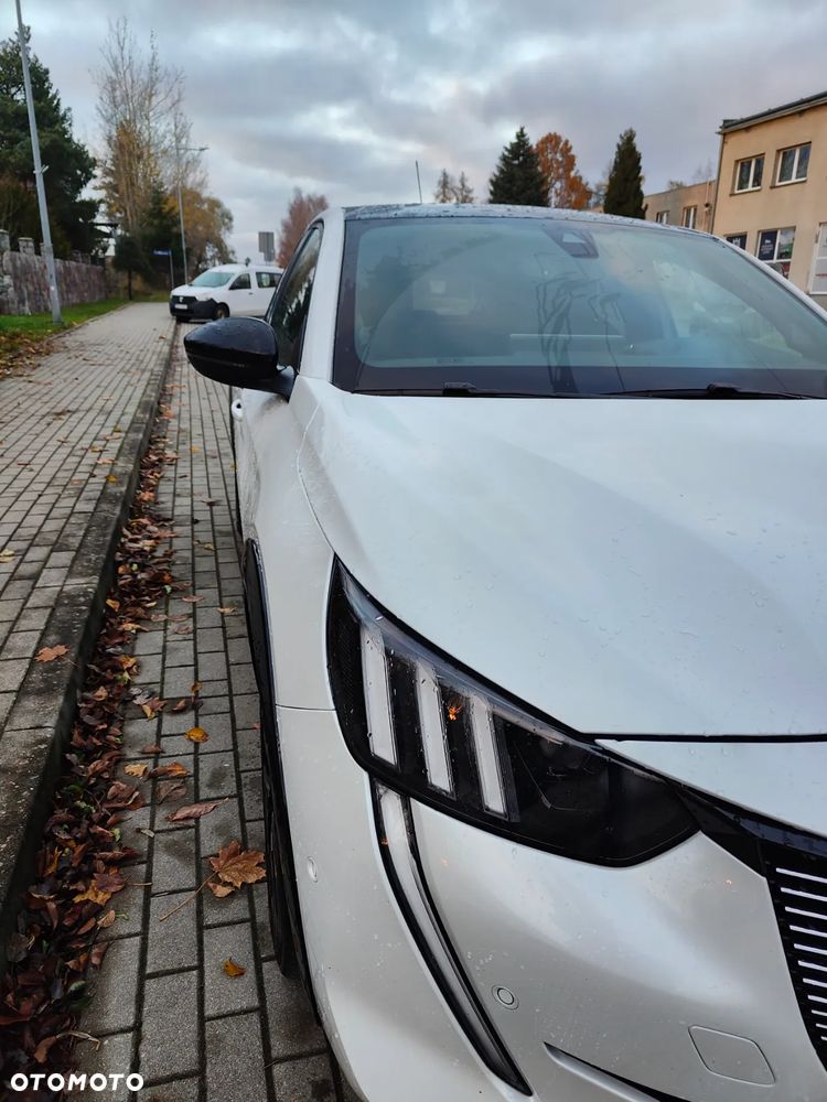 Peugeot 208 e-208 GT - 2