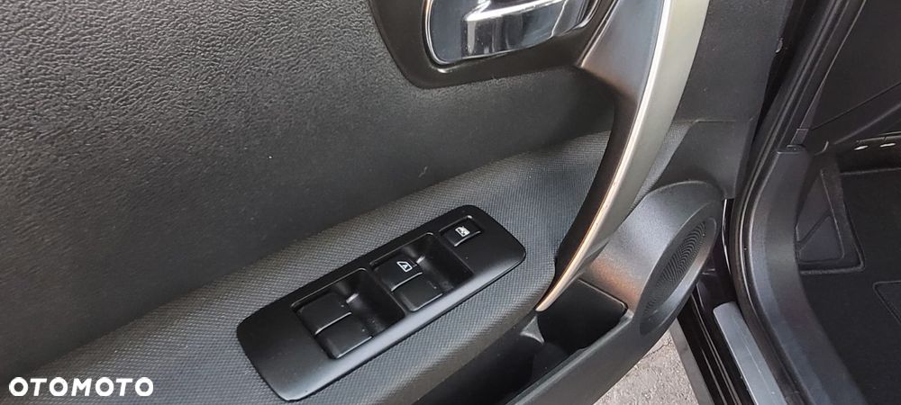 Nissan Qashqai+2 - 34