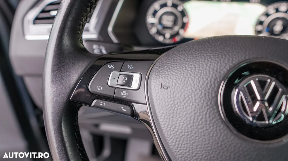 Volkswagen Tiguan 2.0 TDI DPF DSG Comfortline - 23