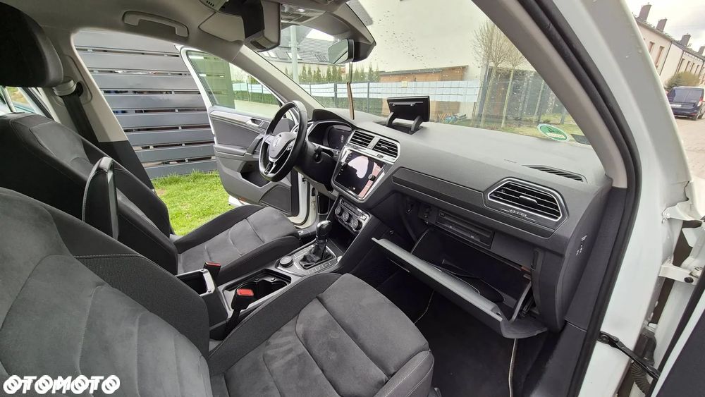 Volkswagen Tiguan - 26