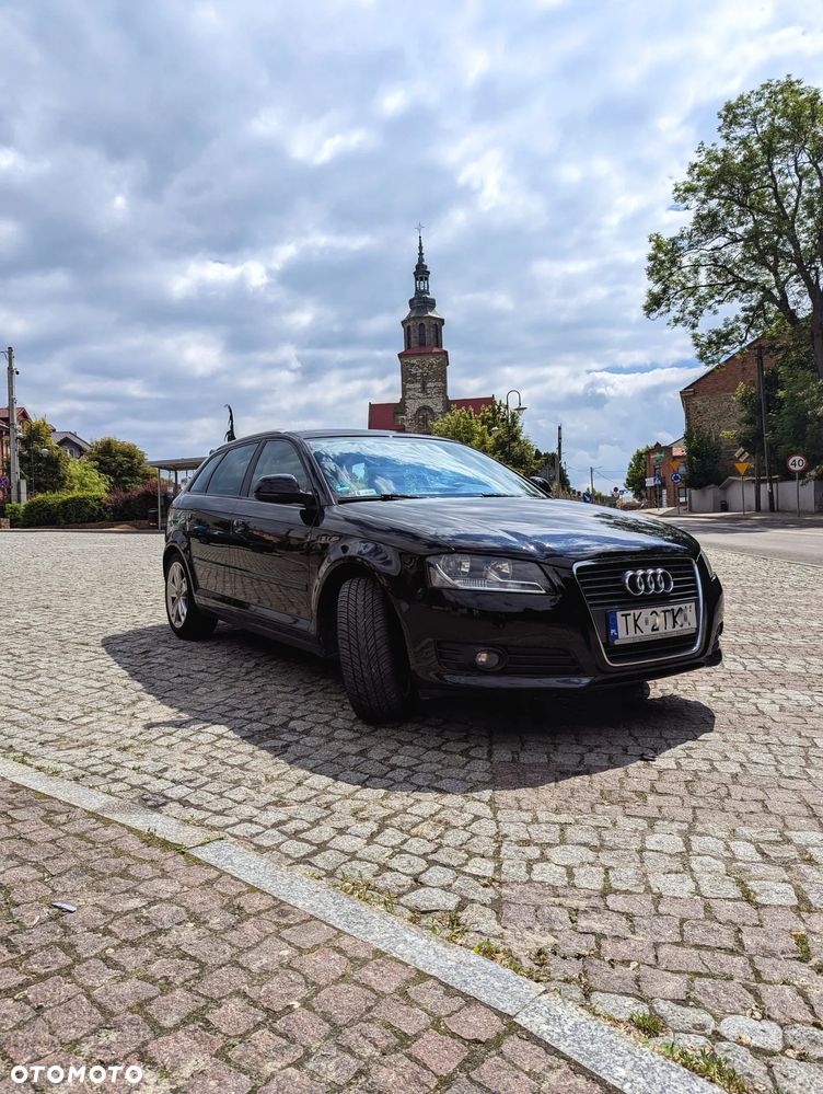Audi A3 Sportback - 1