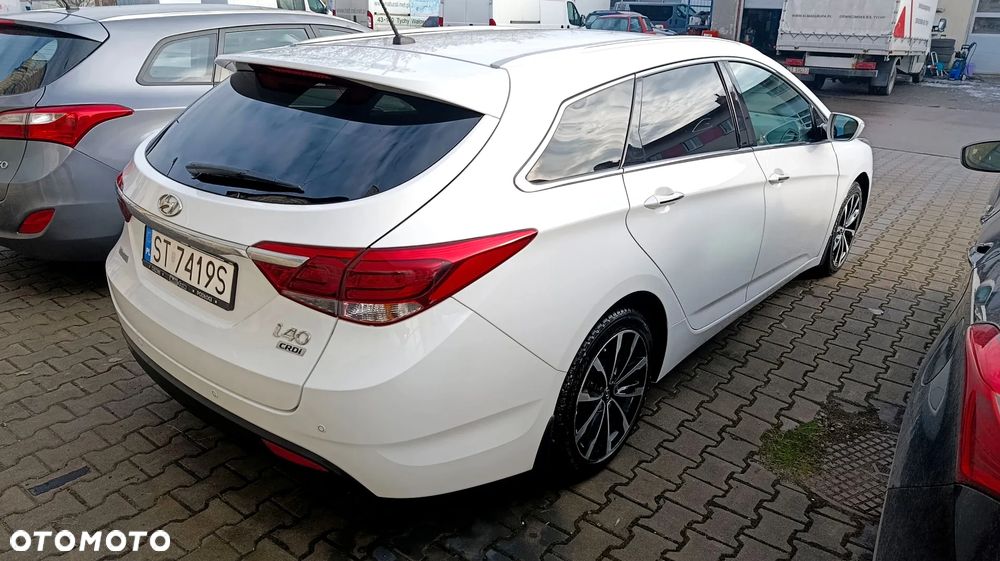Hyundai i40 Kombi 1.7 CRDi DCT Trend - 6