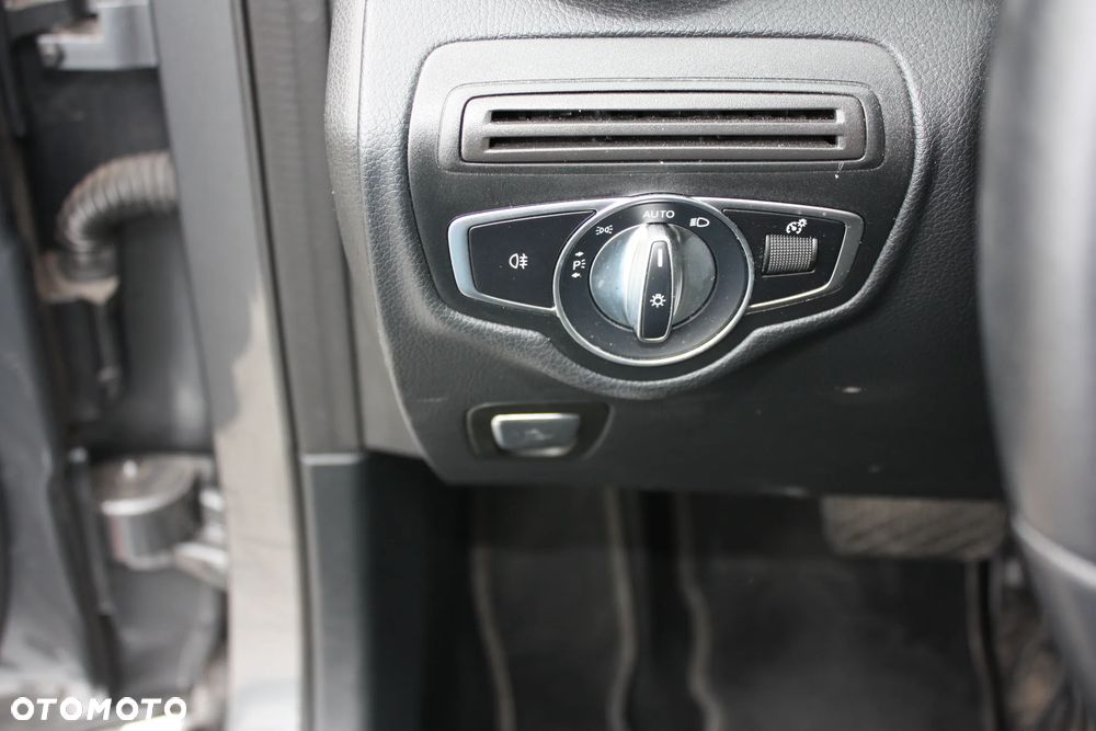 Mercedes-Benz GLC 300 de 4-Matic - 29