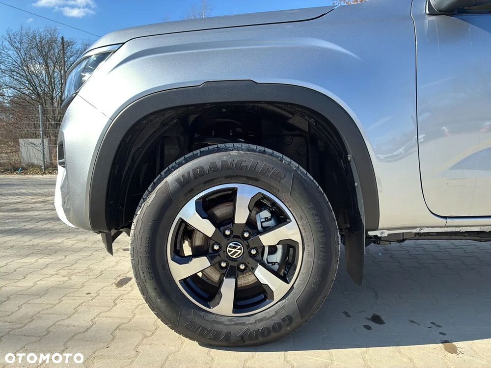 Volkswagen Amarok - 36
