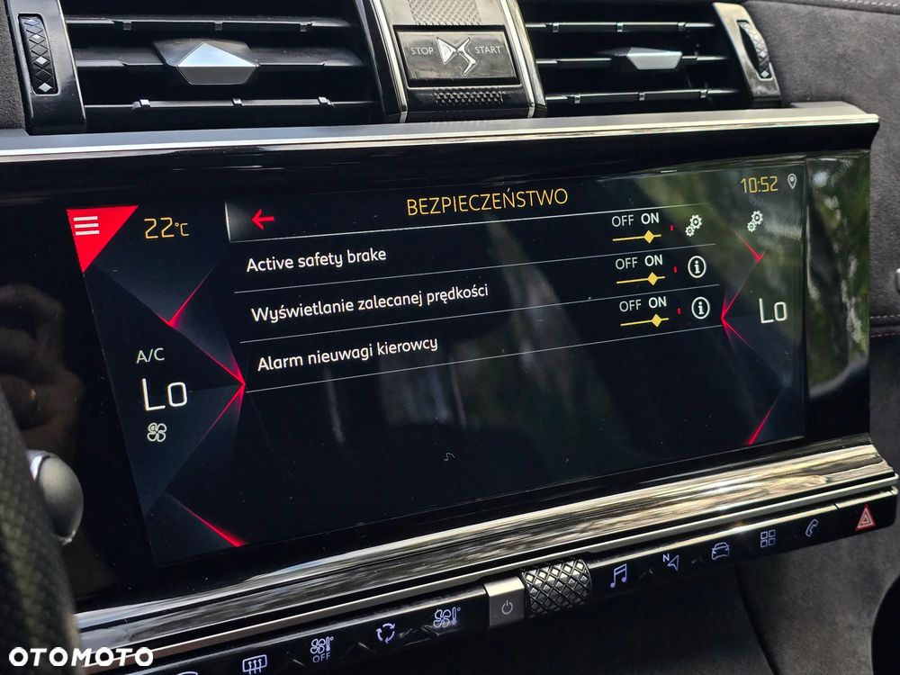 DS Automobiles DS 7 Crossback 2.0 BlueHDi Performance Line + - 31