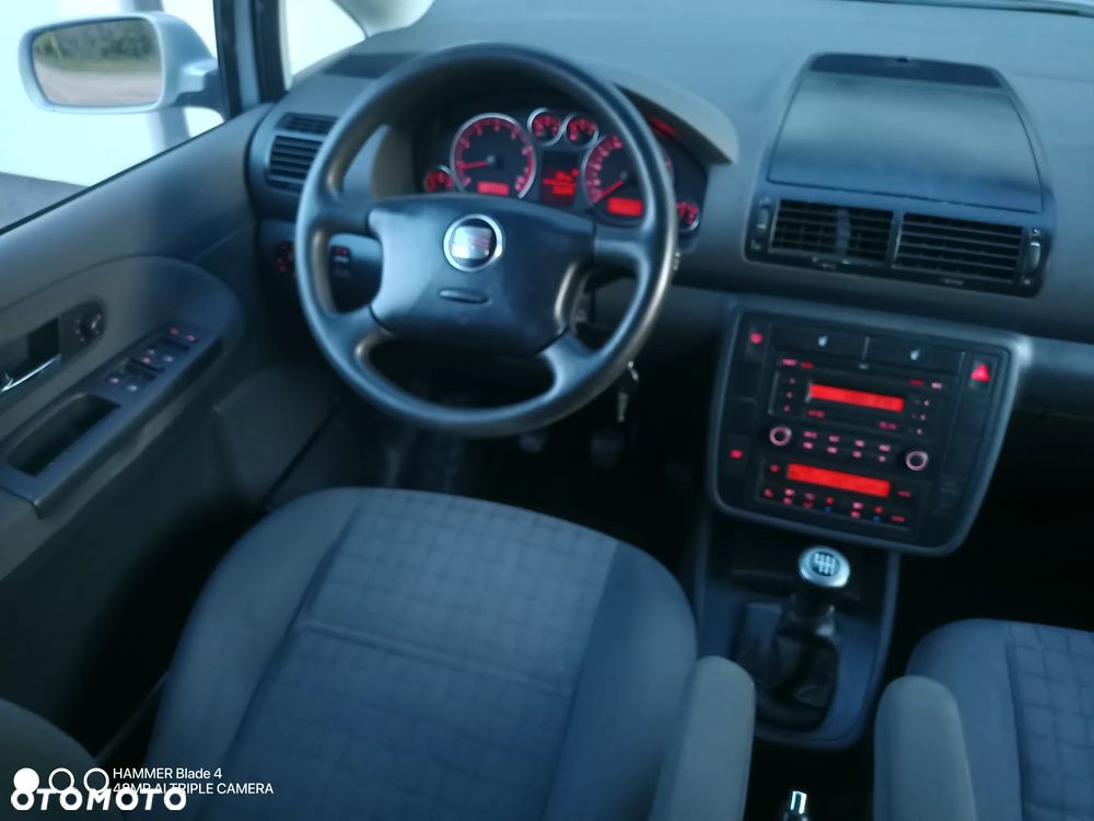 Seat Alhambra 2.0 Reference - 22