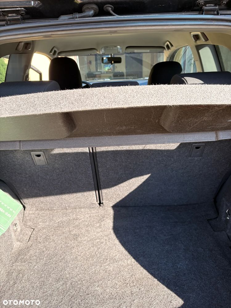 Toyota Auris 2.0 D-4D Prestige - 12