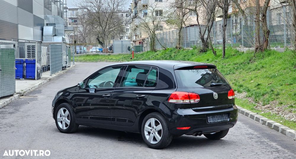 Volkswagen Golf 1.4 TSI Highline - 32
