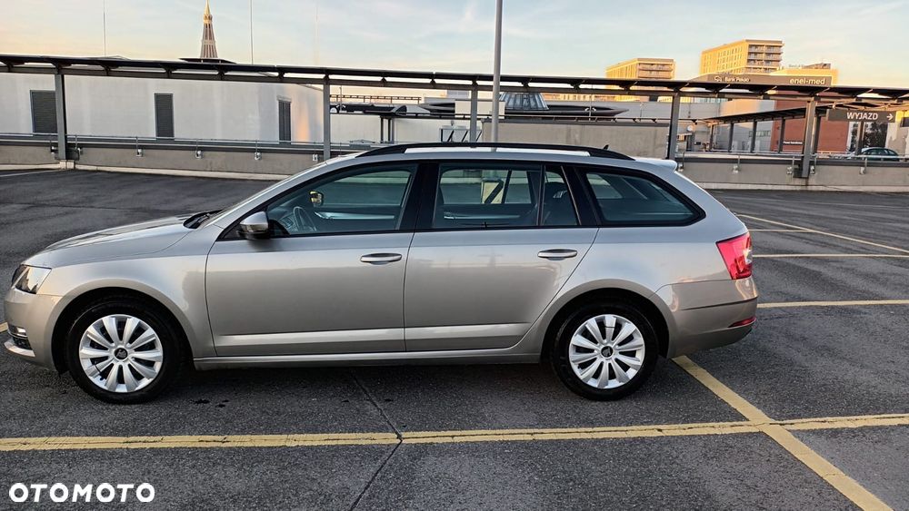 Skoda Octavia 1.5 TSI ACT Ambition - 4