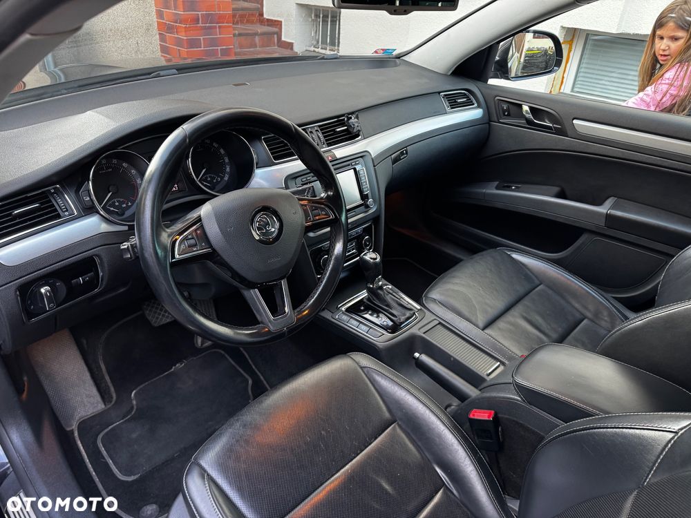 Skoda Superb 2.0 TDI Platinum Outdoor DSG - 15