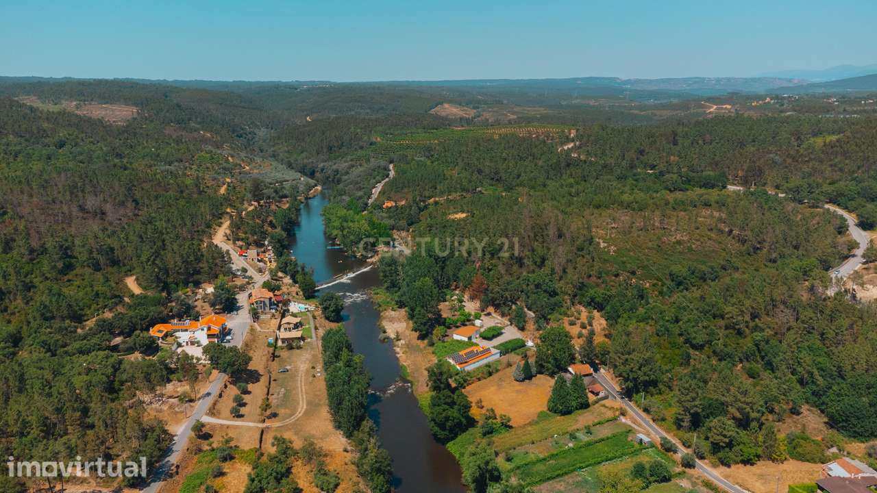 Moradia para Recuperação  — Margem do Rio Alva, Secarias, Arganil - Grande imagem: 3/46
