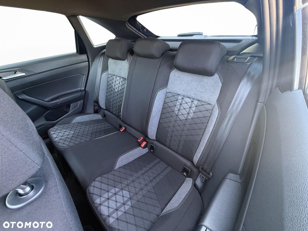 Volkswagen Taigo 1.0 TSI R-Line DSG - 28