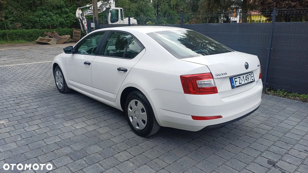 Skoda Octavia 1.6 TDI Active - 5
