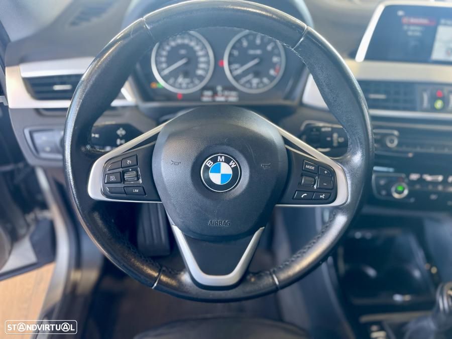 BMW X1 16 d sDrive Line xLine - 11