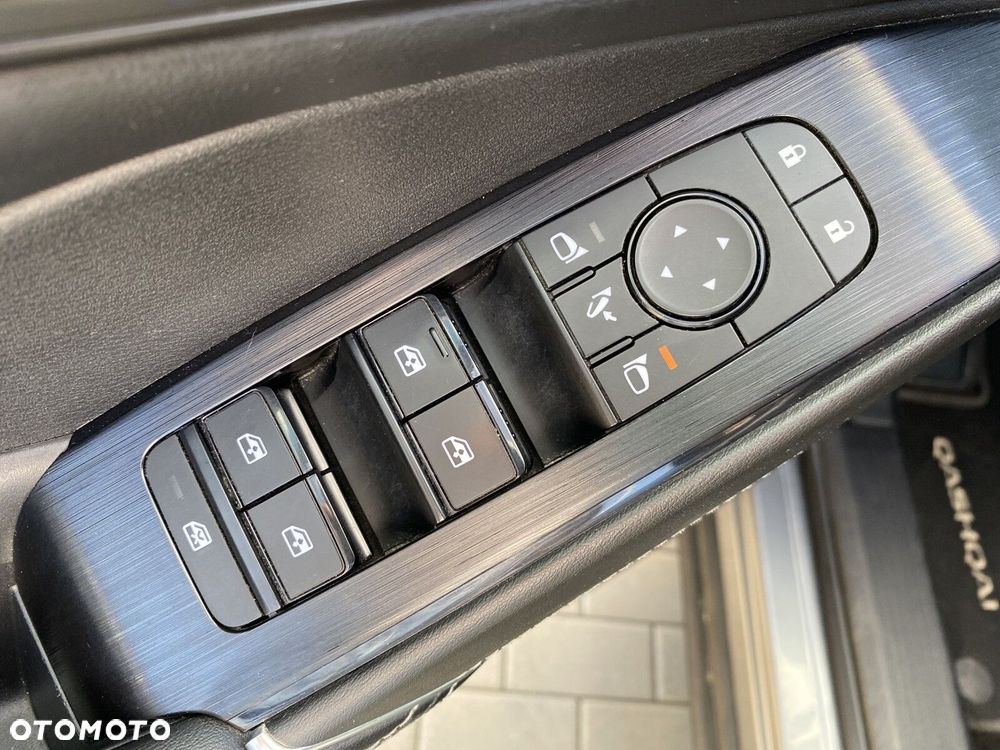 Nissan Qashqai - 10