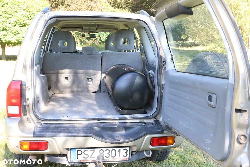 Suzuki Grand Vitara 2.7 V6 - 25