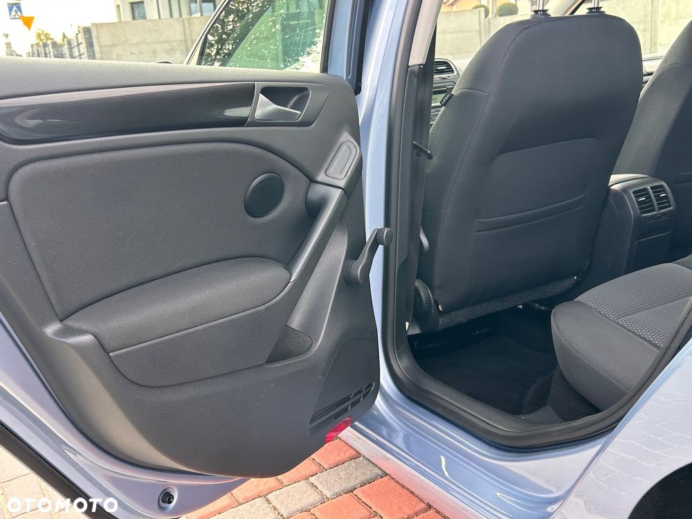 Volkswagen Golf - 21