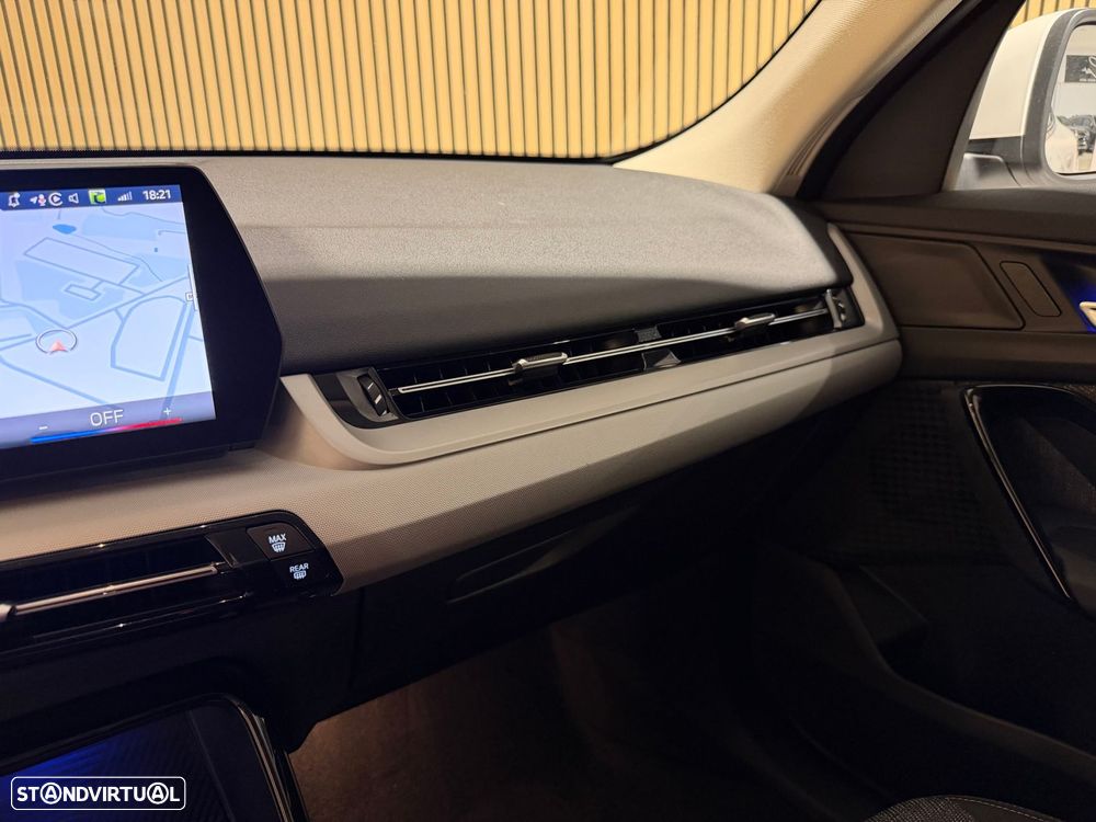 BMW iX2 eDrive20 - 14