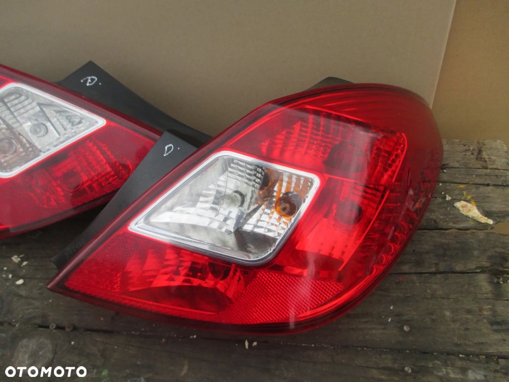 lampa tył Opel Corsa D  5 drzwiowa Europa - 2