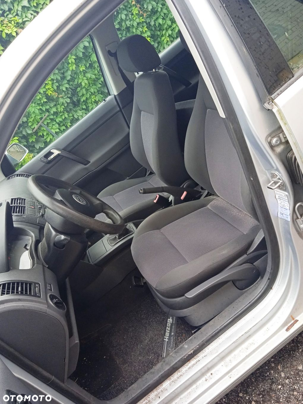 Na części VW Polo IV 5D 9N1 lakier LA7W silnik AWY skrzynia GDN - 10