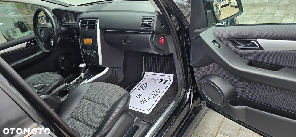 Mercedes-Benz Klasa B 170 Autotronic Special Edition - 16