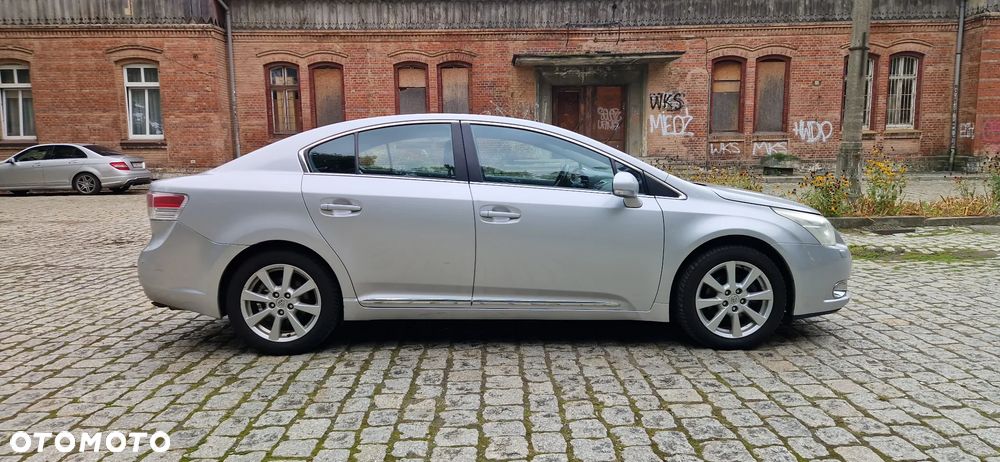 Toyota Avensis - 7
