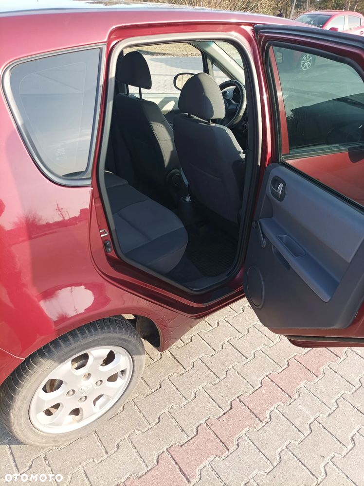 Mitsubishi Colt - 20
