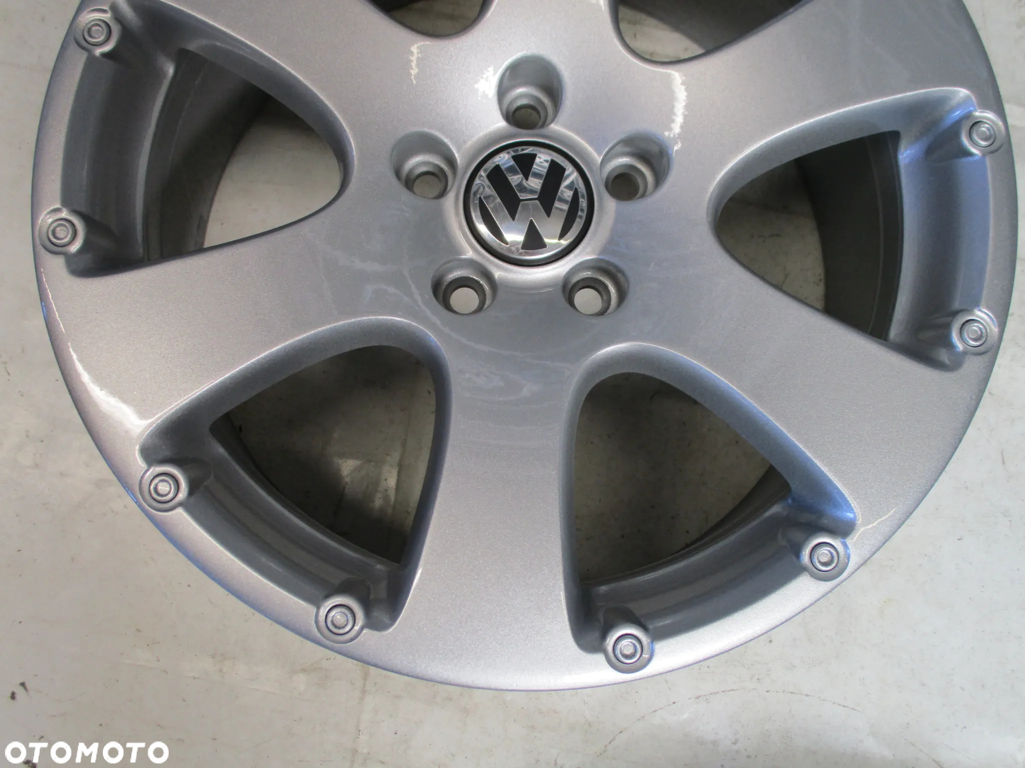 FELGI ALUMINIOWE 17 VW TOURAN GOLF JETTA CADDY SHARAN 6,5J ET42 8J ET37 - 6