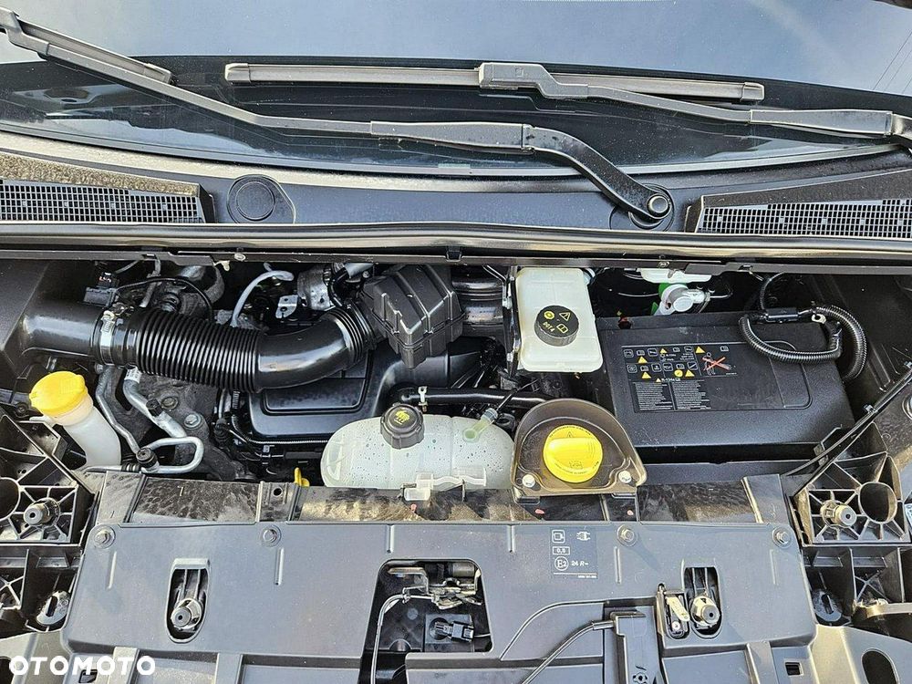 Nissan NV300 - 14
