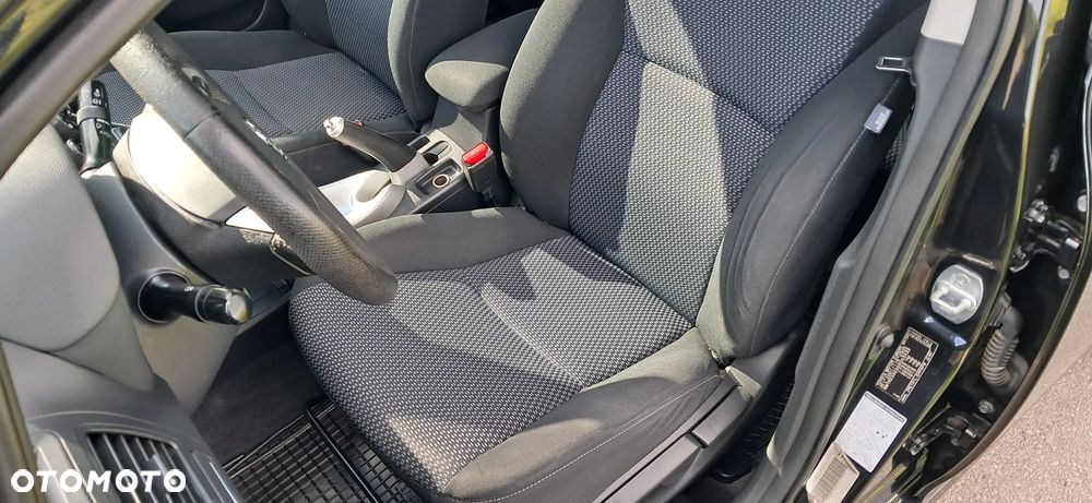 Toyota Auris 1.6 Comfort - 19