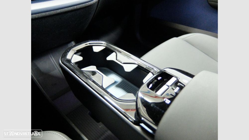 Volvo EX30 69 kWh Single Motor Extended Range Plus - 15