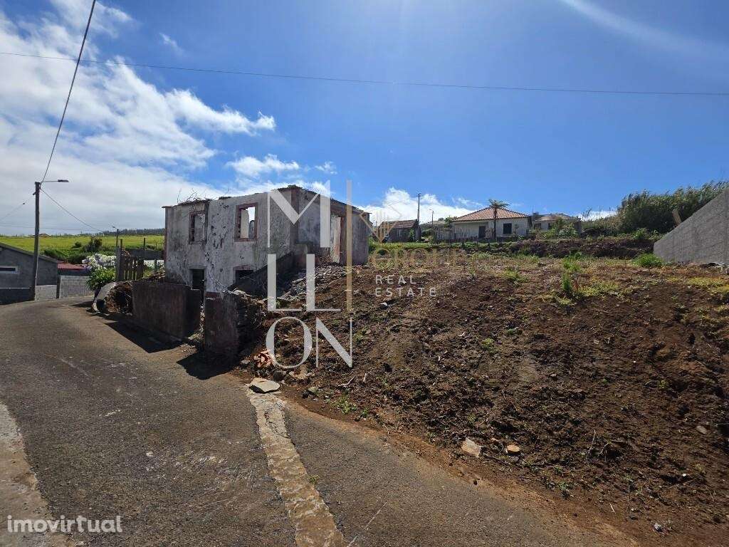Moradia em Pedra para Remodelação | Ponta do Pargo, Madeira - Grande imagem: 3/13