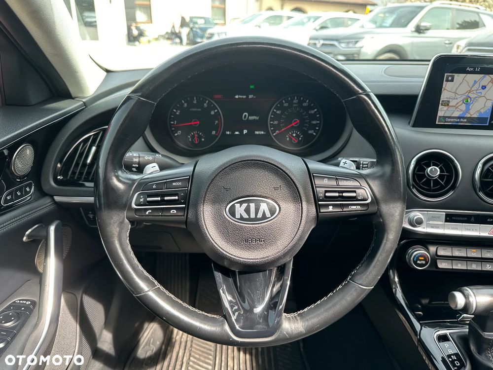Kia Stinger 2.0 T-GDI L - 26