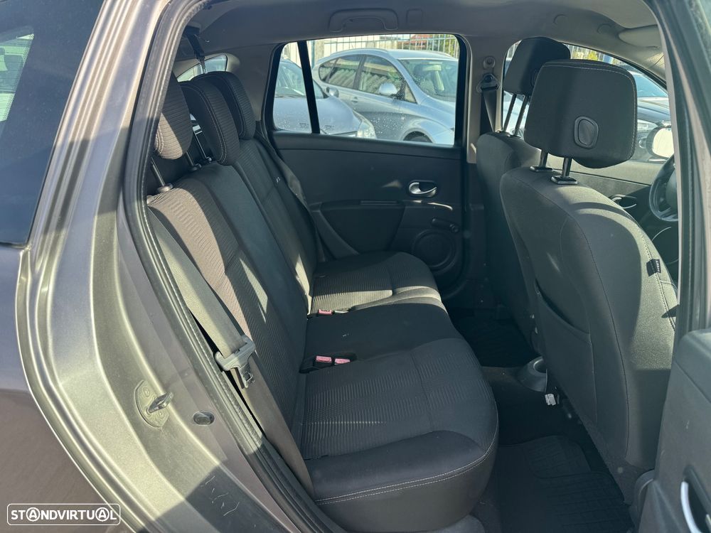 Renault Clio Break 1.2 16V Dynamique - 20
