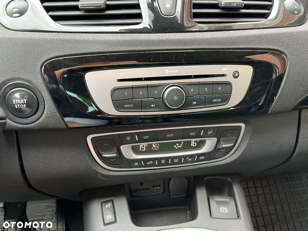 Renault Scenic 1.5 dCi Energy Bose EU6 - 12