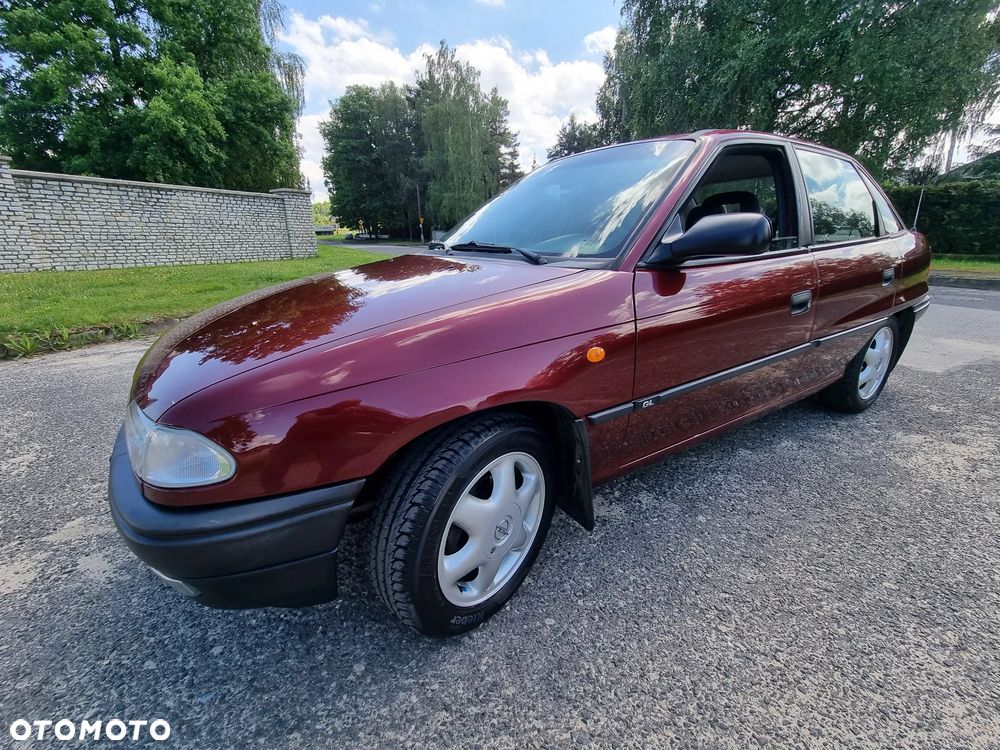 Opel Astra 1.6 GL - 14
