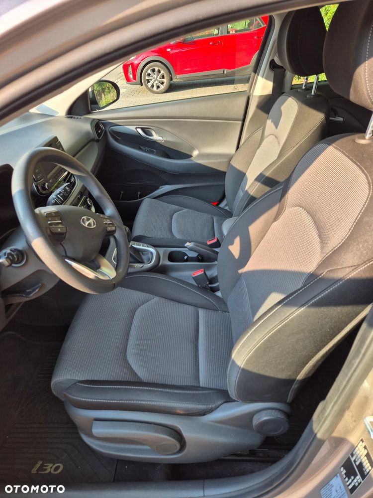 Hyundai i30 1.4 Classic + - 5
