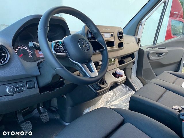 Mercedes-Benz sprinter - 3