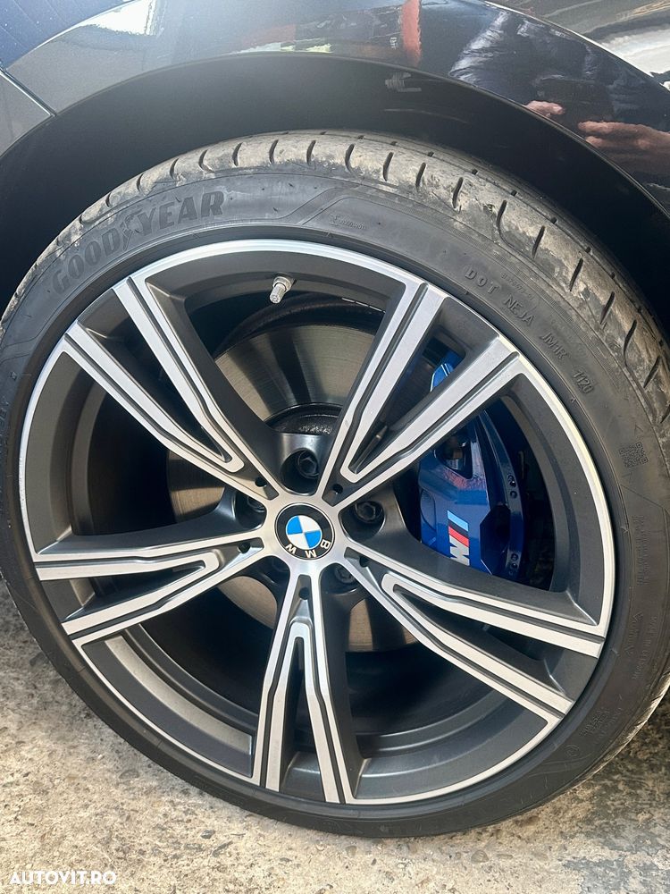 BMW Seria 3 330e Aut. M Sport - 8