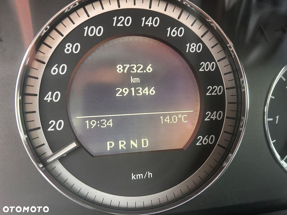 Mercedes-Benz Klasa C 200 CDI DPF Automatik BlueEFFICIENCY Avantgarde - 10